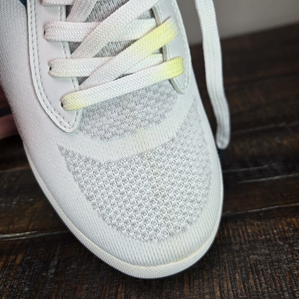 NEW Vessi Weekend Sneaker Mens Size 7 Waterproof Shoes Marble White - Picture 12 of 13